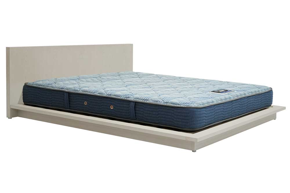 Queen-Size Bed Frame (Used)　
