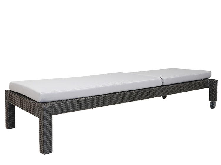 Lounger (Used) #1