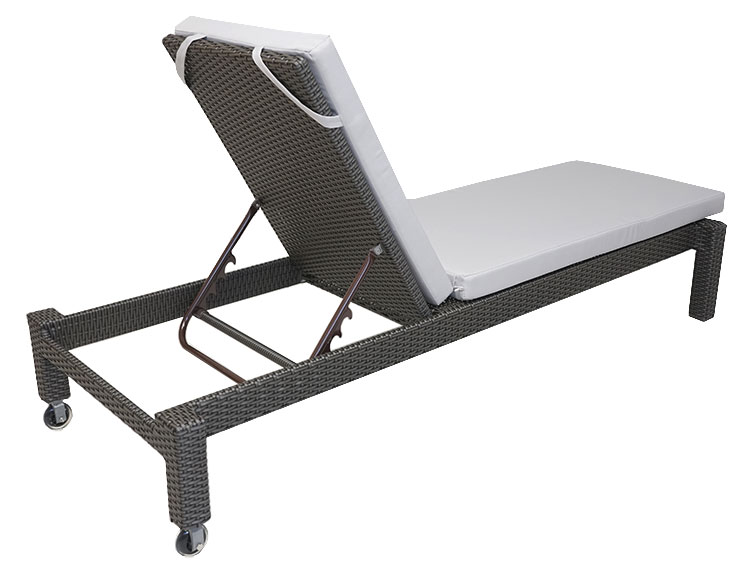 Lounger (Used) #5