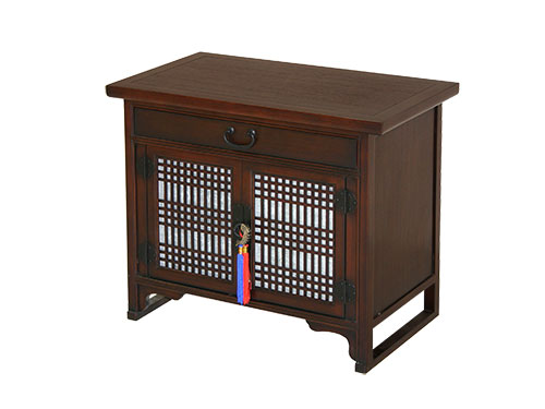 Chest with Lattice Door (Used)